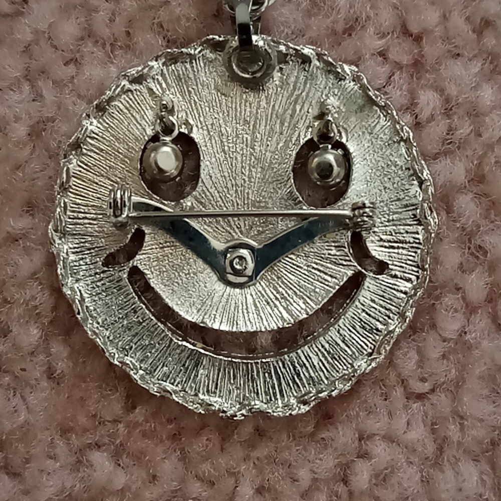Retro Smiley 😊 - Picture 5 of 8